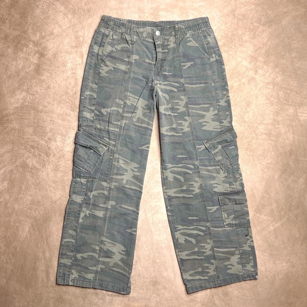 Vintage Y2K Camo Cargo Pants Low Rise Wide Leg Baggy Green Skater Indie Sleaze